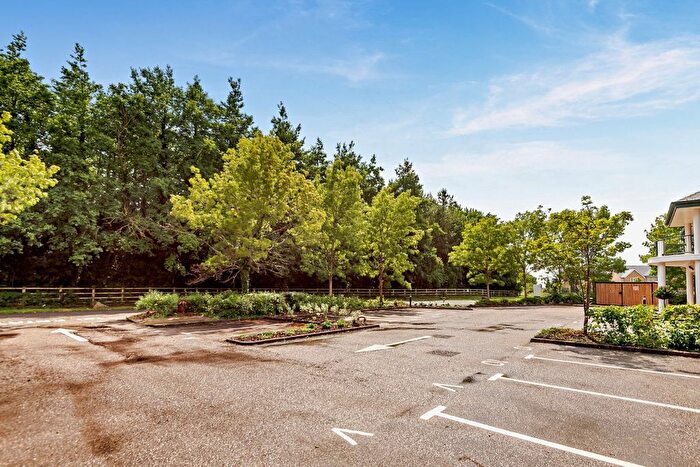 1 Bedroom Flat To Rent In Pagasus Way, Haddenham, HP17