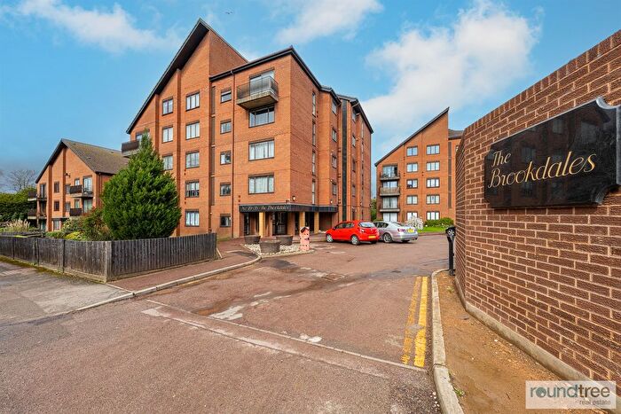 1 Bedroom Flat To Rent In The Brookdales, Bridge Lane, Golders Green, NW11