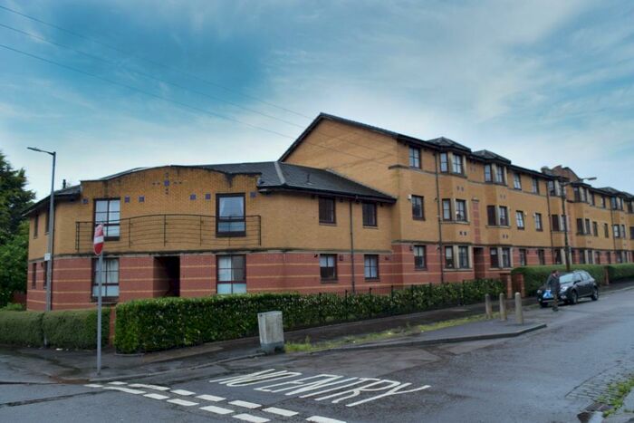 2 Bedroom Flat To Rent In Malloch Street, Flat /, North Kelvinside, Glasgow, G20