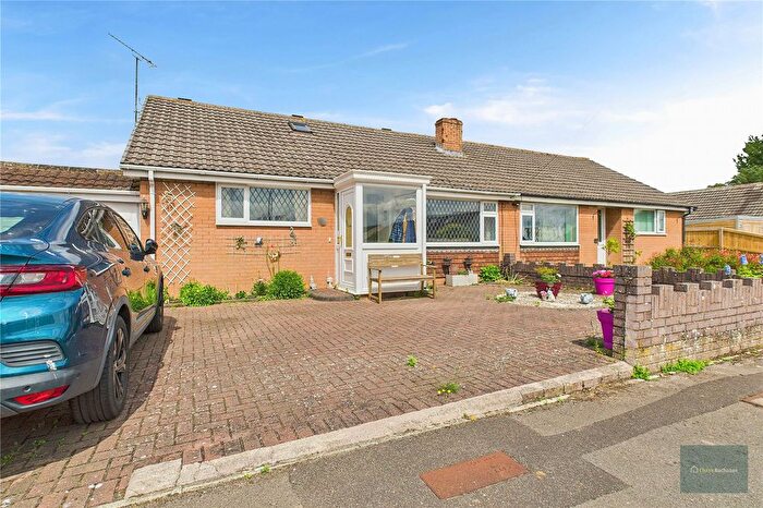 4 Bedroom Bungalow For Sale In Avon Road, Wiltshire, SN12