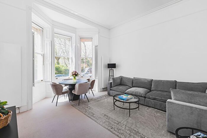 2 Bedroom Flat To Rent In Gledhow Gardens, London, SW5