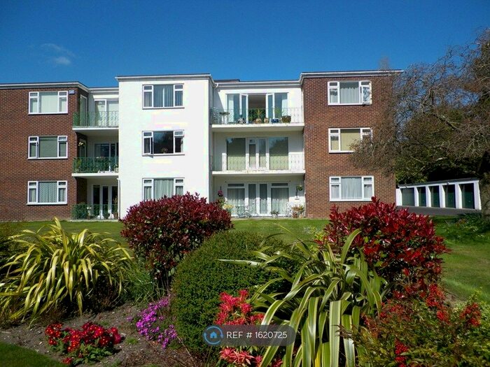 2 Bedroom Flat To Rent In The Avenue, Poole, BH13