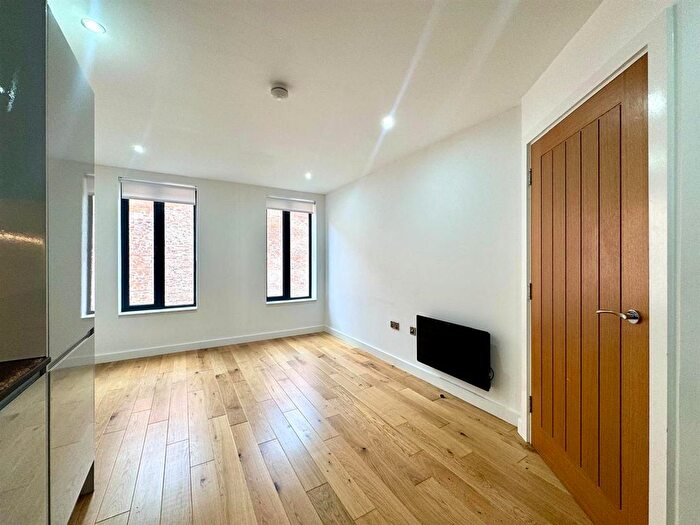 1 Bedroom Flat To Rent In Camden Street, Birmingham, B1
