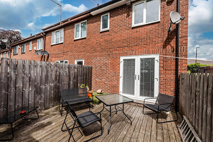 2 Bedroom End Of Terrace House For Sale In Union Hall Road, Newcastle Upon Tyne, NE15