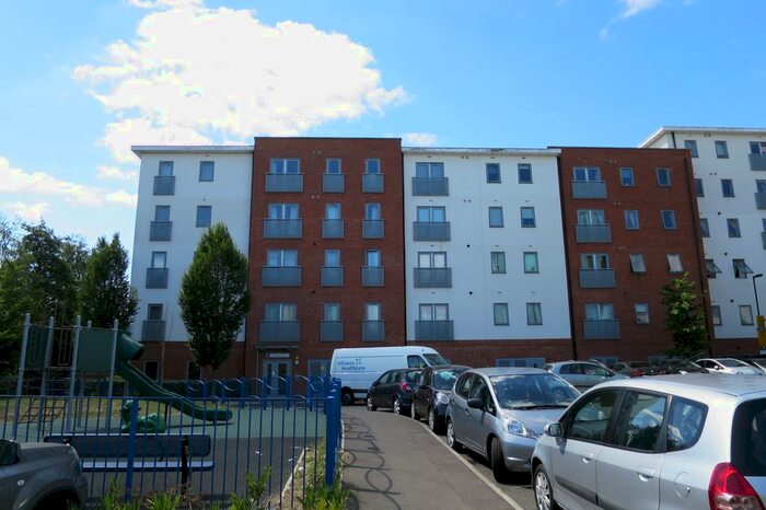 2 Bedroom Flat To Rent In Taywood Road, Northolt, UB5