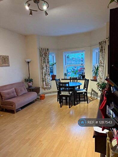 1 Bedroom Flat To Rent In Paget Rise, London, SE18