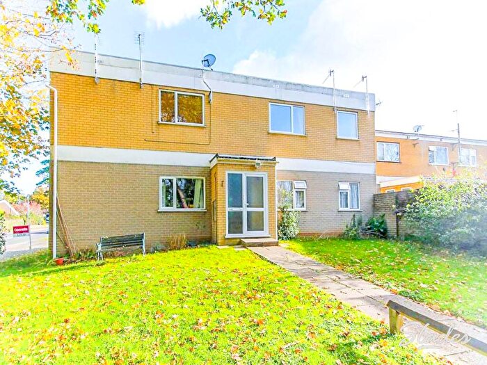 2 Bedroom Apartment To Rent In Saulfland Place, Highcliffe, Dorset, BH23