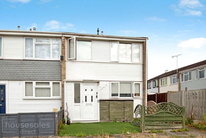 3 Bedroom End Of Terrace House For Sale In Chatfield Way, Basildon, SS13