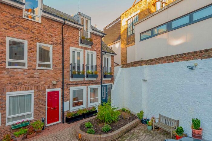 4 Bedroom Terraced House To Rent In Burdett Mews, London, W2