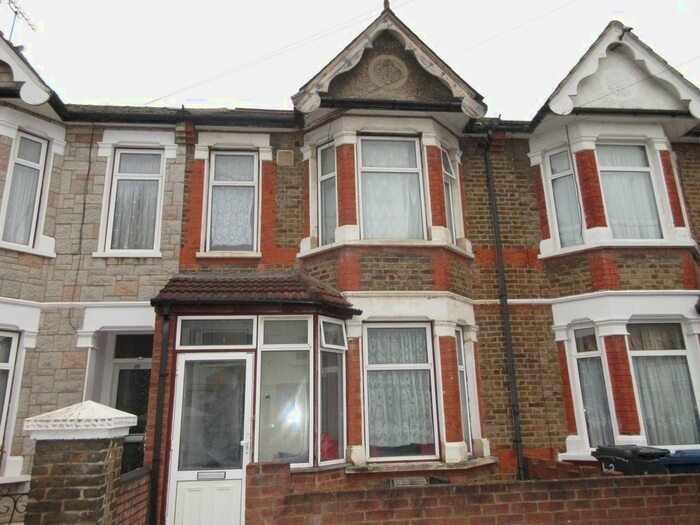 4 Bedroom Terraced House To Rent In Southall, Middlesex, UB1
