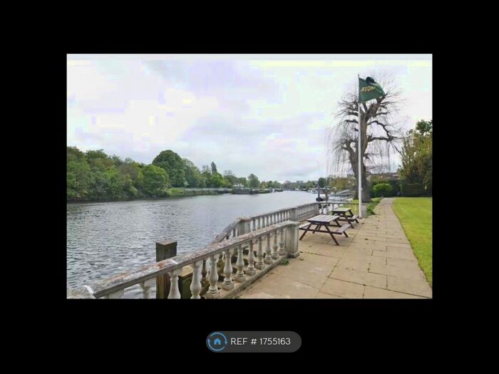 2 Bedroom Flat To Rent In Twickenham Road, Teddington, TW11