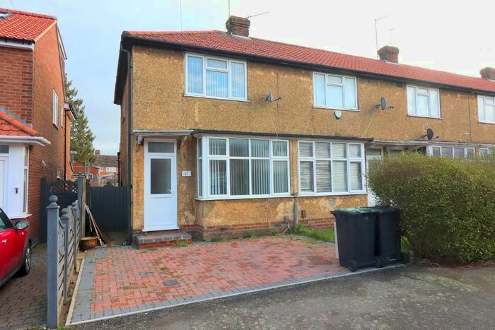 2 Bedroom End Of Terrace House To Rent In Peartree Road, Luton, Bedfordshire, LU2