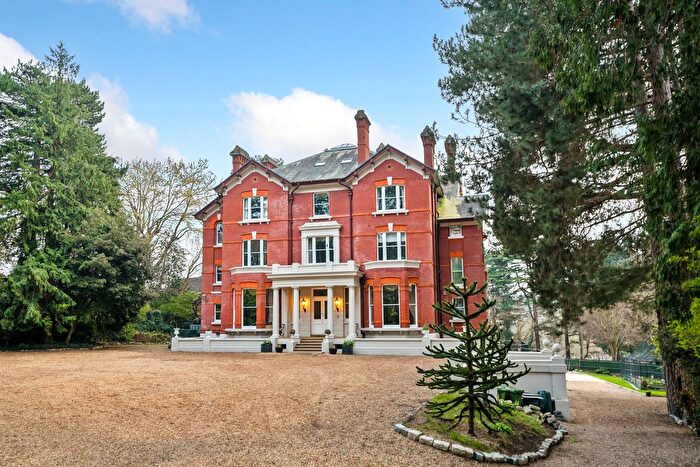 8 Bedroom Detached House For Sale In Lubbock Road, Chislehurst, BR7