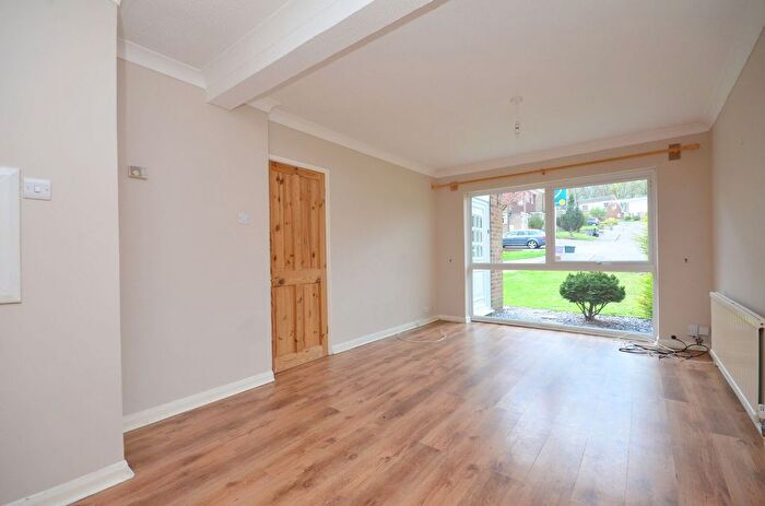 4 Bedroom Property For Sale In Ferndale, Guildford, GU3