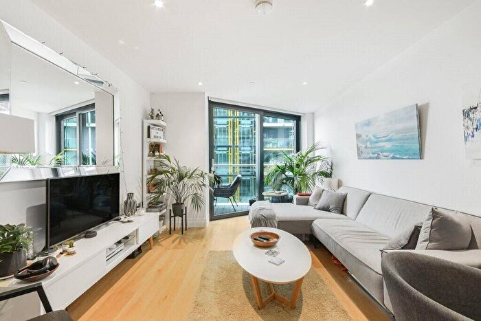 2 Bedroom Apartment To Rent In Riverlight Quay, Nine Elms, London, SW11