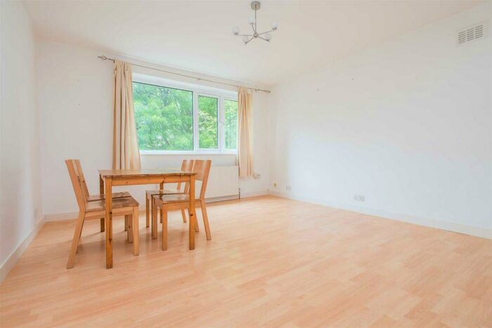 2 Bedroom Flat To Rent In Ward Road, Tufnell Park, N19