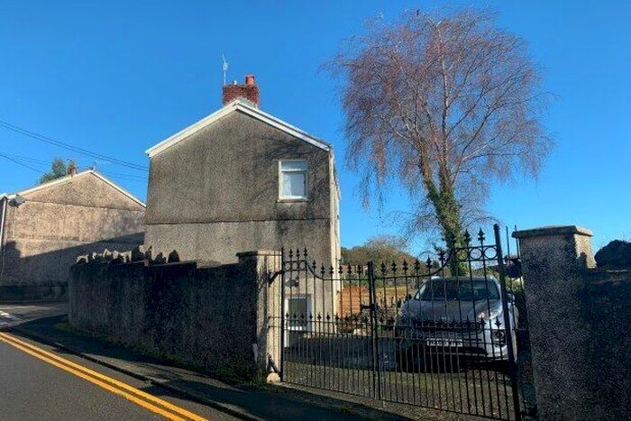 1 Bedroom Semi-Detached House To Rent In Milborough Road, Swansea, SA9