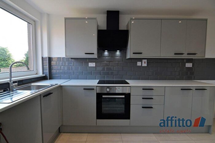 3 Bedroom Semi-Detached House To Rent In Tyndrum Place, Kirkcaldy, KY2