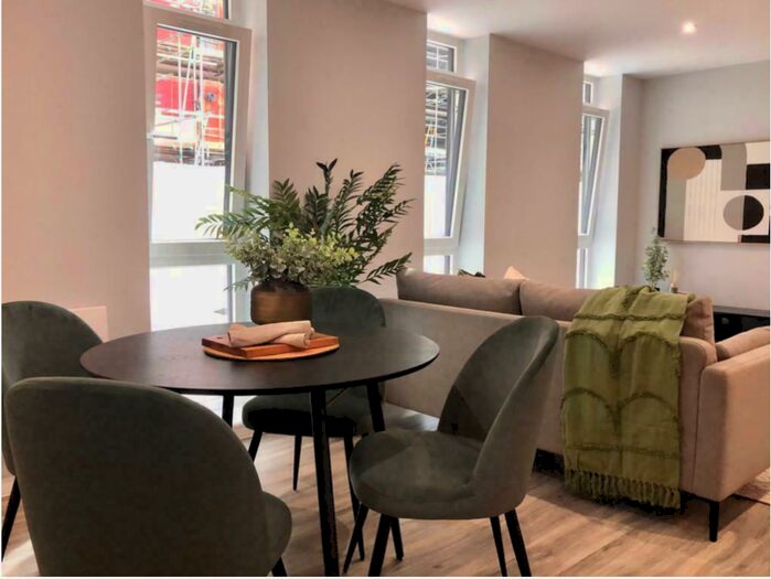 2 Bedroom Apartment To Rent In All Six House, James Street, Liverpool, Merseyside, L2