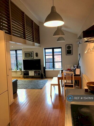 2 Bedroom Penthouse To Rent In Neptune Street, Leeds, LS9