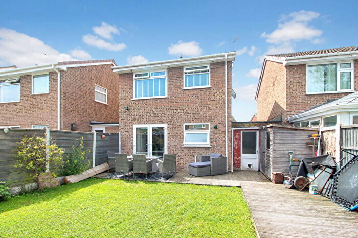 3 Bedroom Detached House For Sale In Randle Meadow, Great Sutton, Ellesmere Port, CH66