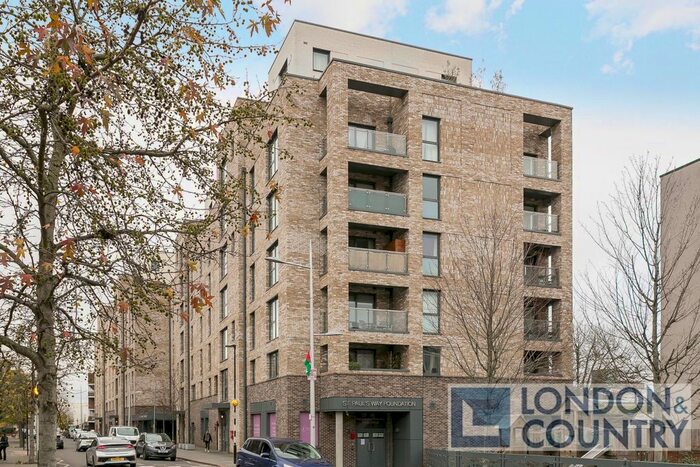 3 Bedroom Flat To Rent In Flat, Duesbury House, Bow Gardens, St Pauls Way, E3