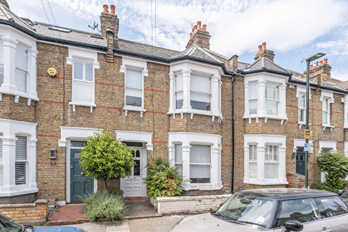 3 Bedroom Terraced House For Sale In Buxton Road, London, SW14