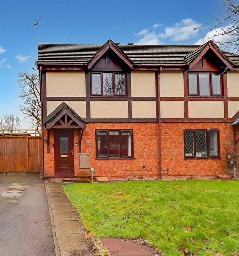 3 Bedroom Semi-Detached House For Sale In Field Lane, Wistaston, Crewe, CW2
