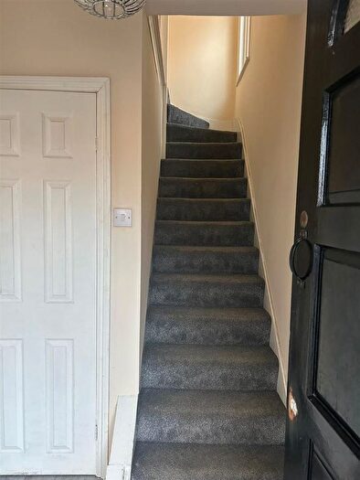 4 Bedroom Property To Rent In Windsor Road, Harrow, HA3