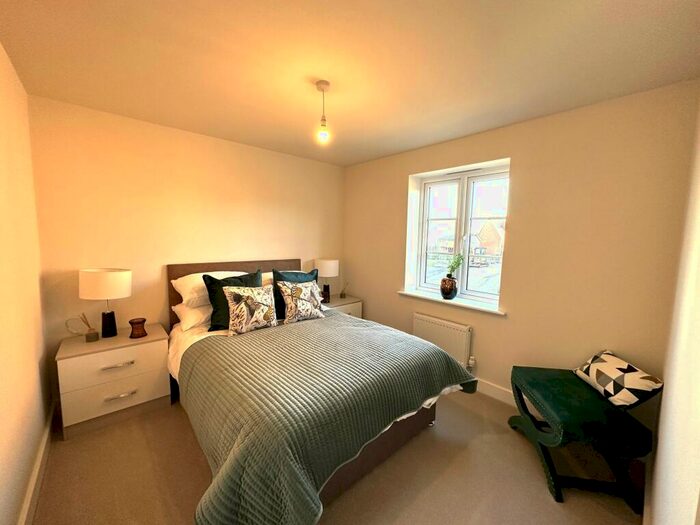 3 Bedroom Detached House For Sale In Harvest Road, Market Harborough, Leicestershire, LE16