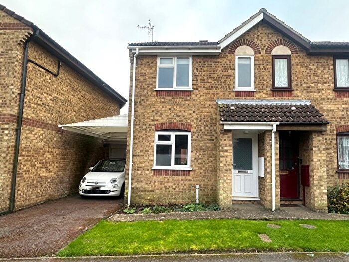 2 Bedroom Property To Rent In Evans Road, Willesborough, Ashford, TN24
