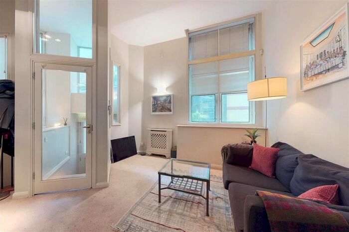 2 Bedroom Flat To Rent In Burgon Street, London, EC4V