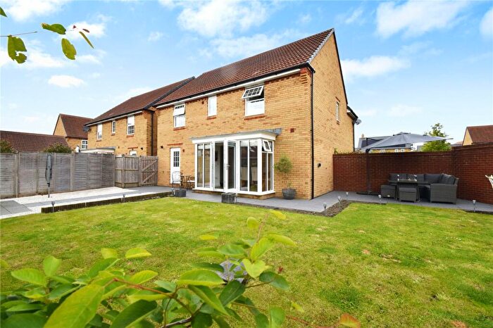 4 Bedroom Detached House For Sale In Gandy Way, Devizes, Wiltshire, SN10