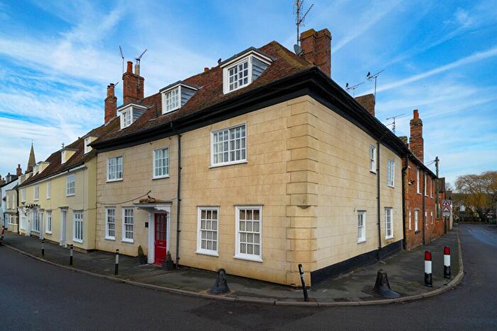 1 Bedroom Flat To Rent In High Street, Kimbolton, PE28