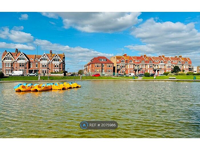 1 Bedroom Flat To Rent In South Terrace, Littlehampton, BN17