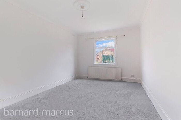 2 Bedroom Flat To Rent In Kent House Road, London, SE26
