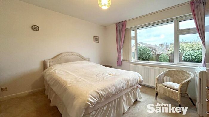 2 Bedroom Detached Bungalow For Sale In Nottingham Road, Mansfield, NG18