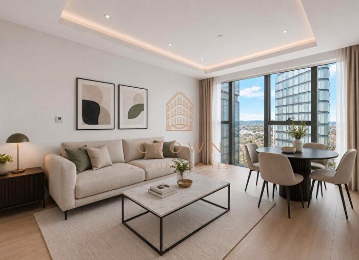 2 Bedroom Apartment To Rent In Carrara Tower, Old Street, EC1V