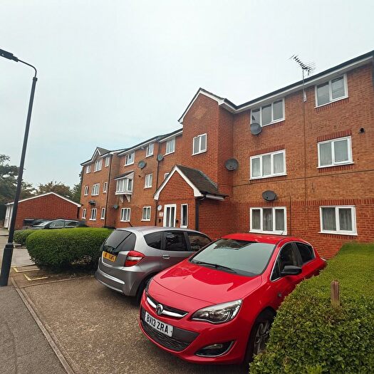 1 Bedroom Flat To Rent In Streamside Close, Edmonton, N9