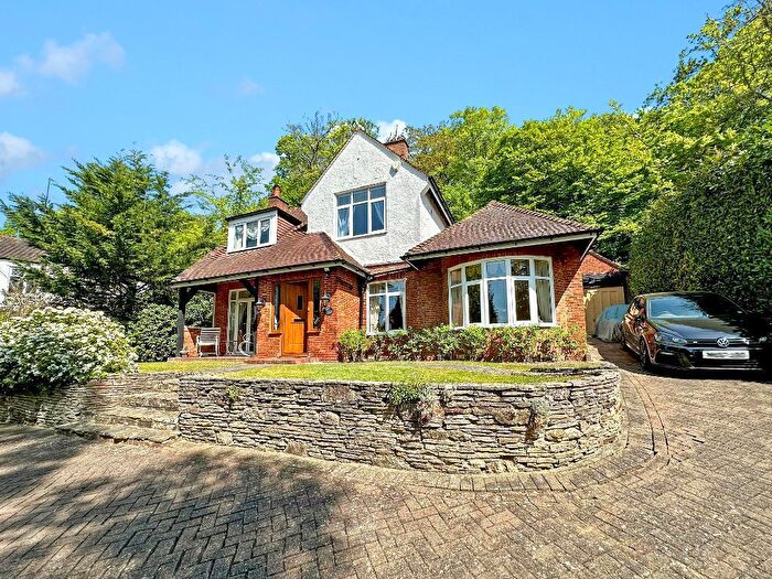 4 Bedroom Detached House For Sale In Ballards Rise, South Croydon, CR2