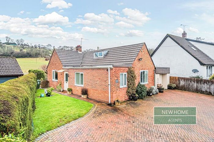 3 Bedroom Bungalow For Sale In Church Road, Longhope, GL17