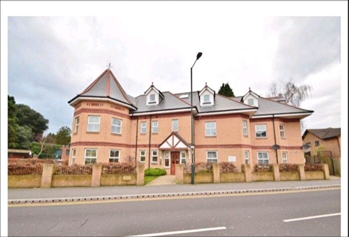 1 Bedroom Flat To Rent In Iddesleigh Road, Bournemouth, BH3