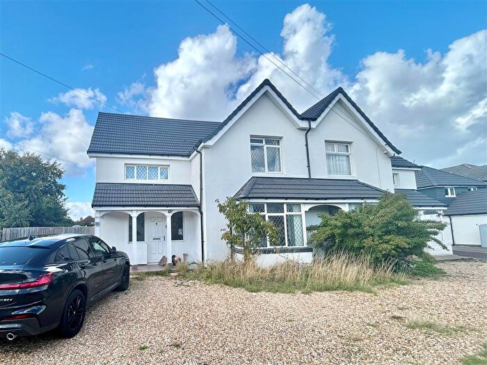 4 Bedroom Semi-Detached House To Rent In North East Road, Southampton, SO19