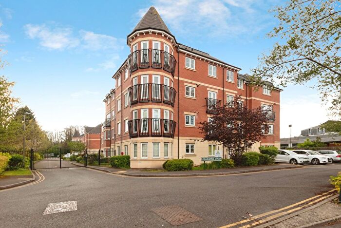 2 Bedroom Flat For Sale In Collingtree Court, Solihull, West Midlands, B92