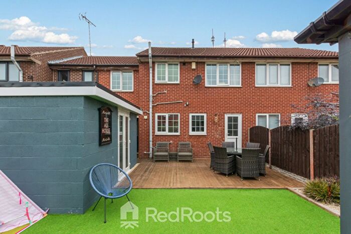 4 Bedroom Semi-Detached House For Sale In Landsdown Avenue, South Kirkby, Pontefract, West Yorkshire, WF9