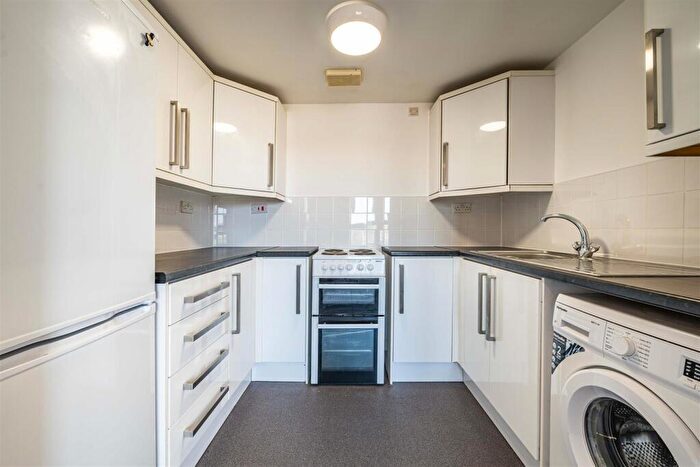 1 Bedroom Flat To Rent In Mansfield Road, Nottingham, NG1