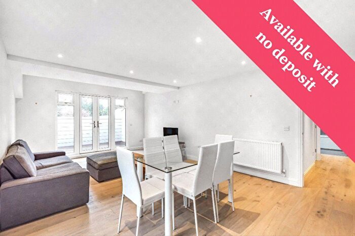 2 Bedroom Flat To Rent In Lower Road, Garsington, Oxford, Oxfordshire, OX44