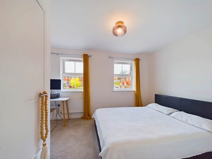 2 Bedroom Terraced House For Sale In Cannon Close, Aylesbury, Buckinghamshire, HP20