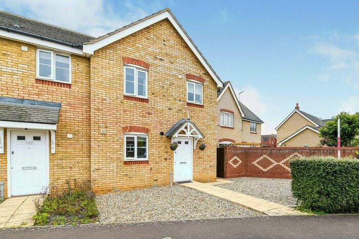 3 Bedroom Semi-Detached House To Rent In Bennett Street, Downham Market, PE38