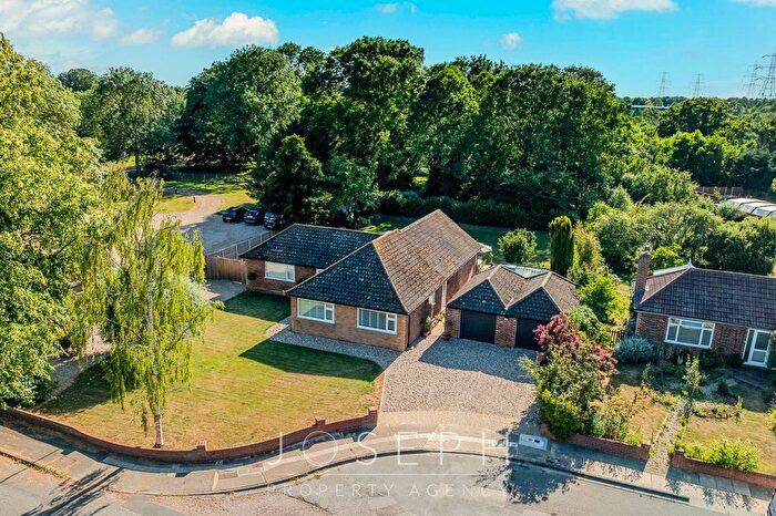 4 Bedroom Detached Bungalow For Sale In Old Norwich Road, Ipswich, IP1